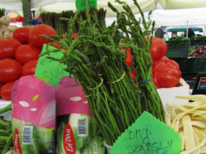 Villiparsaa Ljubljanan torilla