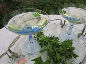 Keväinen tuoksumatarabooli Maibowle